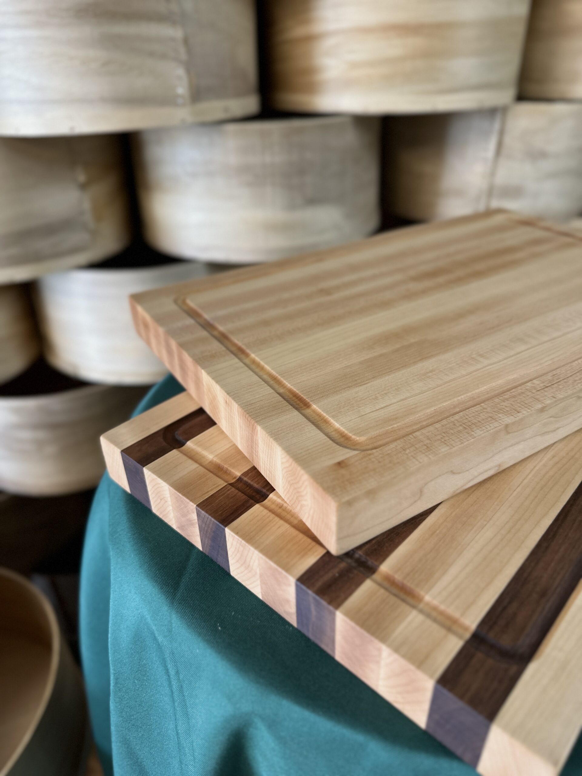 https://dufeckwood.com/wp-content/uploads/2023/06/Cutting-Boards-Stacked-scaled.jpg